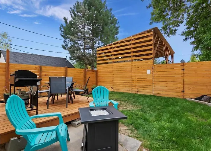 #Stayinmydistrict Twin Falls Spanish-Boho Getaway